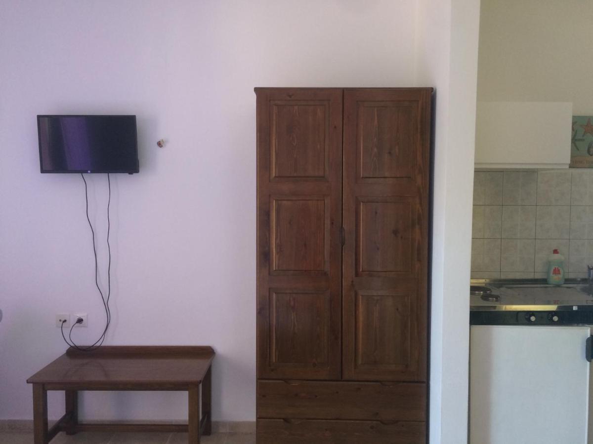 Giannatos' Studios - Makis Poros  Exterior photo
