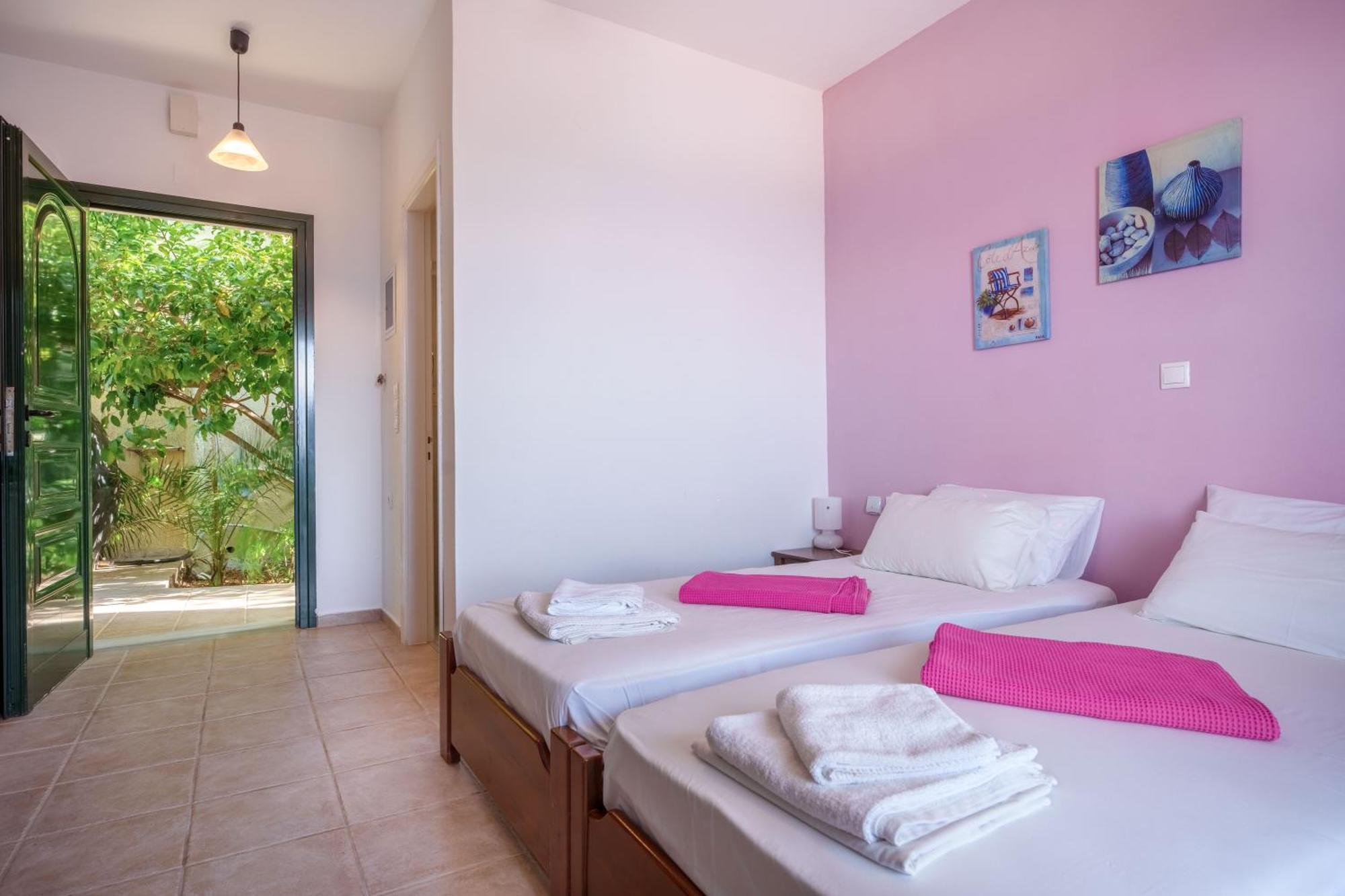 Giannatos' Studios - Makis Poros  Exterior photo